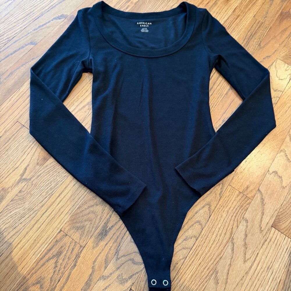 AMERICAN EAGLE WOMENS SCOOP NECK ONESIE BLACK RIBBED SMALL